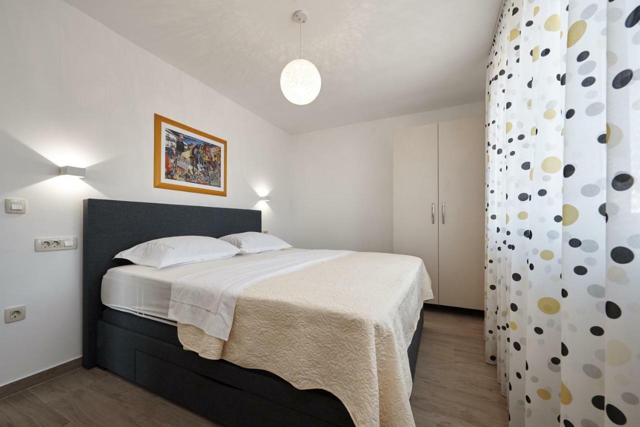Sunny Side Apartment โตรกีร์ ภายนอก รูปภาพ