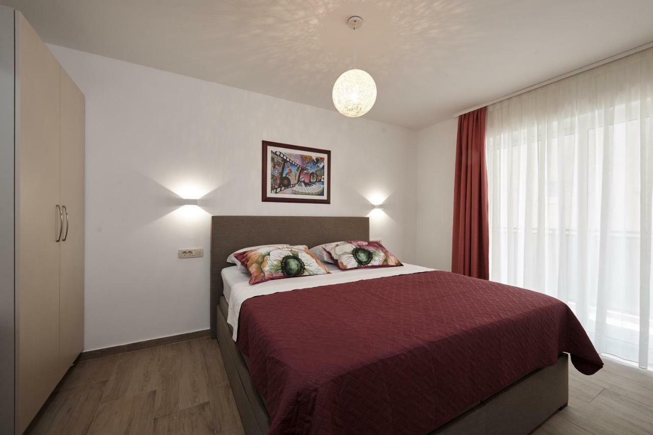 Sunny Side Apartment โตรกีร์ ภายนอก รูปภาพ