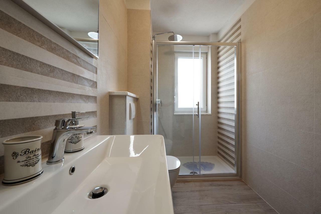 Sunny Side Apartment โตรกีร์ ภายนอก รูปภาพ